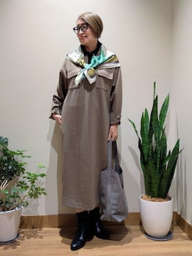 「BEAMS HEART（ビームスハート）の切替 ブーツ（ブーツ、ブラック系）」を使った、BEAMS HEART WOMENさん（レディース・160cm）の秋コーディネート