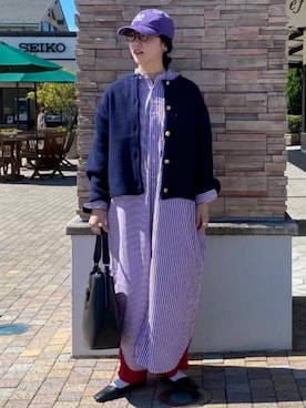 「BEAMS HEART（ビームスハート）のバックル ハンドル トートバッグ（クラッチバッグ、ブラック系）」を使った、BEAMS HEART WOMENさん（レディース・160cm）の秋コーディネート