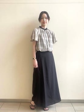「BEAMS HEART（ビームスハート）のとろみ セミフレア スカート（Skirt、ブラック系）」を使った、BEAMS HEART WOMENさん（レディース・160cm）の夏コーディネート