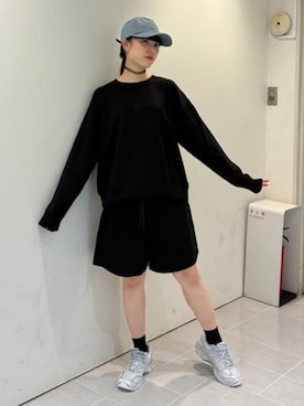 「mgh（エムジーエイチ）のmgh / Heavenly pullover（Tシャツ/カットソー、ブラック系）」を使った、BEAMS HEART WOMENさん（レディース・159cm）の夏コーディネート