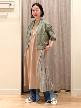 「春服みてみて」｜「アイテム（MA-1）」を使った、BEAMS HEART WOMENさん（レディース・162cm）の春コーディネート