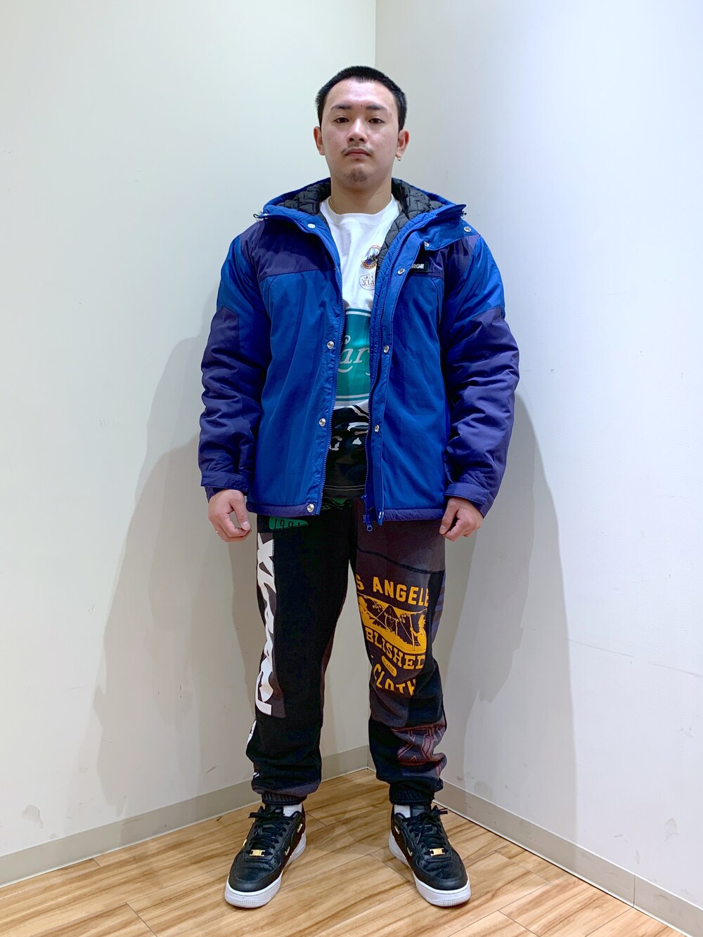 「XLARGEのPATCHWORK SWEAT PANTS（その他パンツ、ブラック系）」を使った、RmsDbr1004さん（メンズ・164cm）の秋コーディネートの1枚目の写真