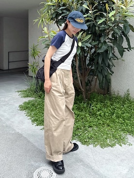 「MUSINSA STANDARD WOMAN（ムシンサスタンダードウーマン）のウィメンズディープタックエクストラワイドチノパンツ[ベージュ]（その他パンツ、ベージュ系）」を使った、いそまた あいさん（レディース・158cm）の夏コーディネート
