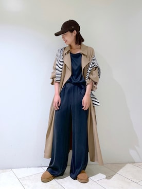 「サテンパンツ」｜「アイテム（トレンチコート）」を使った、haruhiさん（レディース・157cm）の秋コーディネート