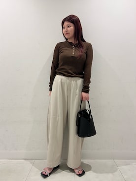 「アイテム（スラックス）」を使った、hikariさん（レディース・162cm）の夏コーディネート