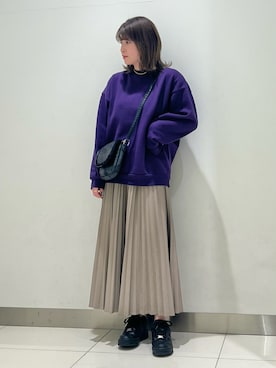 「アイテム（スウェット、パープル系）」を使った、hikariさん（レディース・163cm）の秋コーディネート