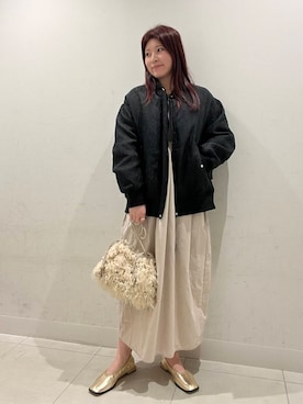 「アイテム（MA-1）」を使った、hikariさん（レディース・162cm）の秋コーディネート