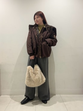 「アイテム（ローファー）」を使った、hikariさん（レディース・162cm）の秋コーディネート