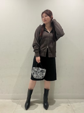「アイテム（パーカー）」を使った、hikariさん（レディース・162cm）の秋コーディネート