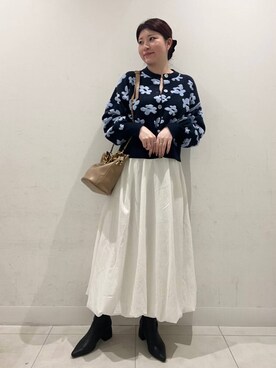 「SENSE OF PLACE by URBAN RESEARCH（センスオブプレイスバイアーバンリサーチ）のフラワージャガードカーディガン（カーディガン/ボレロ）」を使った、hikariさん（レディース・162cm）の冬コーディネート