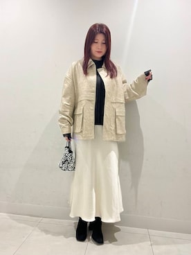 「アイテム（カバーオール）」を使った、hikariさん（レディース・162cm）の秋コーディネート