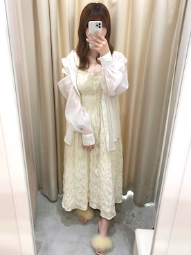 「one after another NICE CLAUP（ワンアフターアナザーナイスクラップ）のアイテム（ジャンパースカート）」を使った、みどりさん（レディース・160cm）の春コーディネート