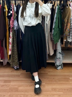 「アイテム（ナイロンジャケット、ホワイト系）」を使った、ゆうりさん（レディース・163cm）の春コーディネート
