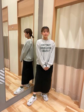 「Samansa Mos2 blue」｜「アイテム（スウェット）」を使った、ゆま🌻さん（レディース・155cm）の秋コーディネート