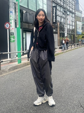 「CLANE（クラネ）のアイテム（パーカー）」を使った、清水こづえさん（レディース・165cm）の春コーディネート