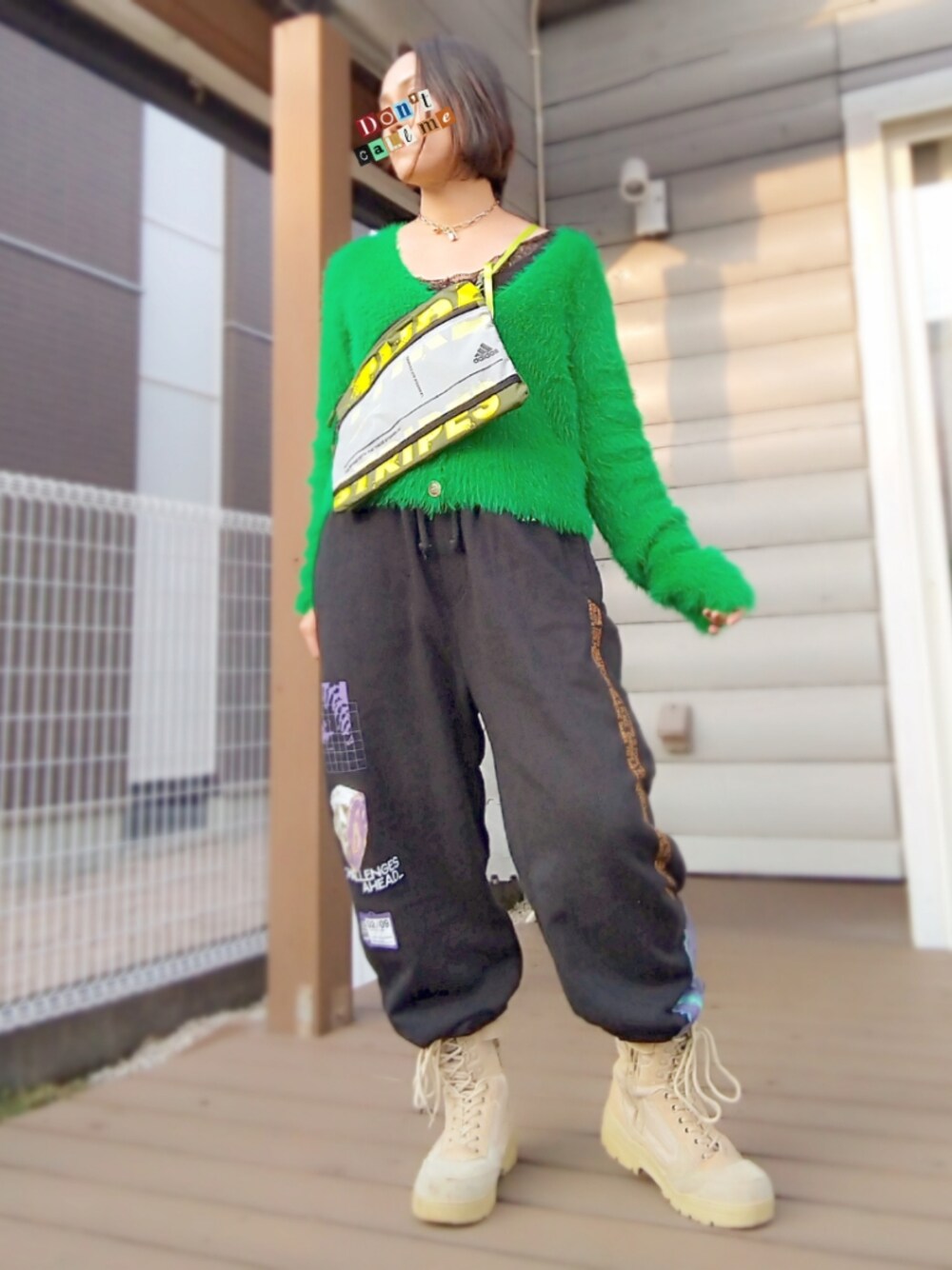 「スウェットパンツ、旦那さんのを借りました、メンズアイテム、ZARA、グリーン、モヘアニット、adidas、編み上げブーツ」｜「ZARAのフェイクファーカーディガン（カーディガン/ボレロ、グリーン系）」を使った、遊雲さん（レディース・155cm）の冬コーディネートの1枚目の写真