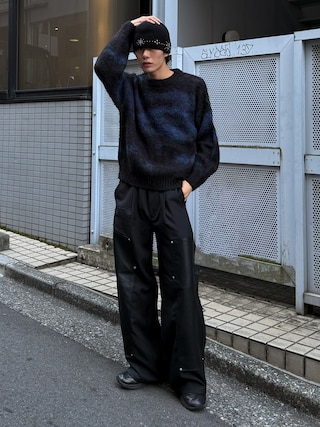 「Chikashitsu +（チカシツプラス）の【Chikashitsu＋】multi studs beanie（ニットキャップ/ビーニー）」を使った、くま🧸さん（メンズ・174cm）の秋コーディネート