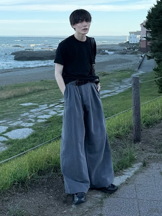 「HANES（ヘインズ）の【Hanes/ヘインズ】メンズ KURO クルーネックTシャツ（Tシャツ/カットソー）」を使った、くま🧸さん（メンズ・174cm）の夏コーディネート