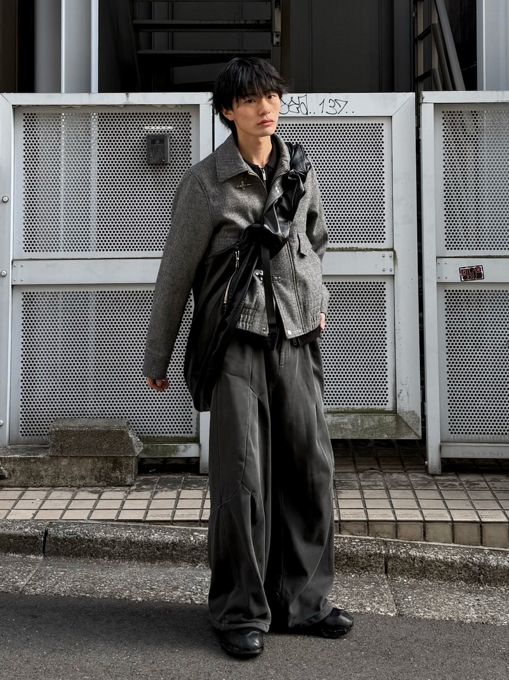くま?｜Wizzardのショルダーバッグを使ったコーディネート - WEAR
