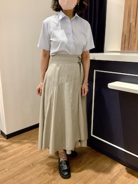 「TOKYO SHIRTS（トウキョウシャツ）の【吸水速乾】【COFREX】形態安定ノンアイロン レギュラー 半袖ビジネスワイシャツ（ビジネスシャツ、ブルー系）」を使った、BRICK HOUSE by Tokyo Shirts 浜松市野イオンモール店さん（レディース・155cm）の夏コーディネート