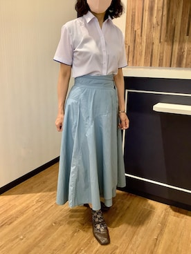 「TOKYO SHIRTS（トウキョウシャツ）の【吸水速乾】 形態安定ノンアイロン スキッパー 半袖ビジネスワイシャツ（ビジネスシャツ、パープル系）」を使った、BRICK HOUSE by Tokyo Shirts 浜松市野イオンモール店さん（レディース・155cm）の夏コーディネート