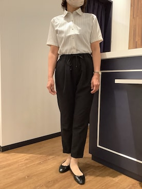 「TOKYO SHIRTS（トウキョウシャツ）の形態安定ノーアイロン ワイド 半袖ビジネスワイシャツ（ビジネスシャツ、イエロー系）」を使った、BRICK HOUSE by Tokyo Shirts 浜松市野イオンモール店さん（レディース・155cm）の夏コーディネート