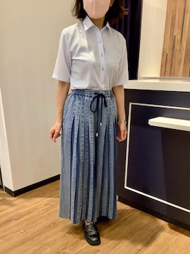 「TOKYO SHIRTS（トウキョウシャツ）の形態安定ノンアイロン レギュラー 5分袖ビジネスワイシャツ（ビジネスシャツ、ブルー系）」を使った、BRICK HOUSE by Tokyo Shirts 浜松市野イオンモール店さん（レディース・155cm）の夏コーディネート
