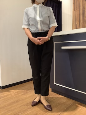 「TOKYO SHIRTS（トウキョウシャツ）の【吸水速乾】【COFREX】スタンド衿 ピンタック ブラウス 五分袖 レディースデザインシャツ（シャツ/ブラウス、グレー系）」を使った、BRICK HOUSE by Tokyo Shirts 浜松市野イオンモール店さん（レディース・155cm）の夏コーディネート
