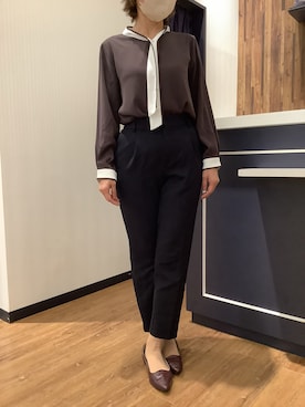 「TOKYO SHIRTS（トウキョウシャツ）のマットジョーゼット 配色 ボウタイブラウス 長袖 レディースデザインシャツ（シャツ/ブラウス、ブラウン系）」を使った、BRICK HOUSE by Tokyo Shirts 浜松市野イオンモール店さん（レディース・155cm）の秋コーディネート