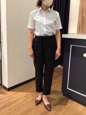 「TOKYO SHIRTS（トウキョウシャツ）の【吸水速乾】【COFREX】形態安定ノンアイロン ワイド 半袖ビジネスワイシャツ（ビジネスシャツ、ブルー系）」を使った、BRICK HOUSE by Tokyo Shirts 浜松市野イオンモール店さん（レディース・155cm）の夏コーディネート