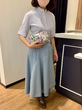「TOKYO SHIRTS（トウキョウシャツ）の【吸水速乾】【COFREX】スタンド衿 ピンタック ブラウス 五分袖 レディースデザインシャツ（シャツ/ブラウス、ブルー系）」を使った、BRICK HOUSE by Tokyo Shirts 浜松市野イオンモール店さん（レディース・155cm）の夏コーディネート