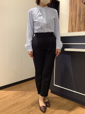 「TOKYO SHIRTS（トウキョウシャツ）の【吸水速乾】【COFREX】 衿ギャザー ブラウス 長袖 レディースデザインシャツ（シャツ/ブラウス、ブルー系）」を使った、BRICK HOUSE by Tokyo Shirts 浜松市野イオンモール店さん（レディース・155cm）の秋コーディネート