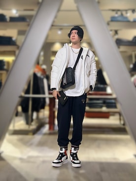 「アイテム（財布）」を使った、YUUさん（メンズ・174cm）の秋コーディネート