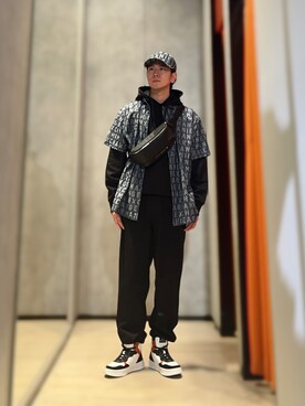 「ARMANI EXCHANGE（アルマーニエクスチェンジ）のアイテム（パーカー）」を使った、YUUさん（メンズ・174cm）の冬コーディネート