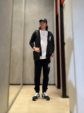 「ARMANI EXCHANGE（アルマーニエクスチェンジ）のアイテム（パーカー）」を使った、YUUさん（メンズ・174cm）の秋コーディネート