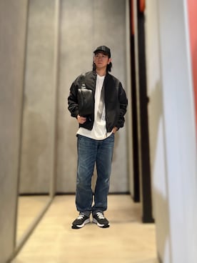 「Vネック」｜「アイテム（ブルゾン）」を使った、YUUさん（メンズ・174cm）の秋コーディネート
