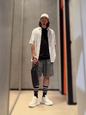 「アイテム（クラッチバッグ）」を使った、YUUさん（メンズ・174cm）の夏コーディネート