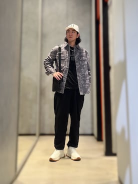 「ARMANI EXCHANGE（アルマーニエクスチェンジ）のアイテム（デニムジャケット）」を使った、YUUさん（メンズ・174cm）の夏コーディネート