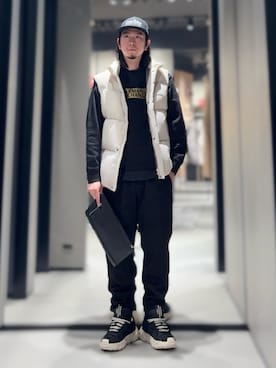 「ARMANI EXCHANGE（アルマーニエクスチェンジ）の【A|X アルマーニ エクスチェンジ】AXロゴ キャップ（キャップ）」を使った、YUUさん（メンズ・174cm）の冬コーディネート