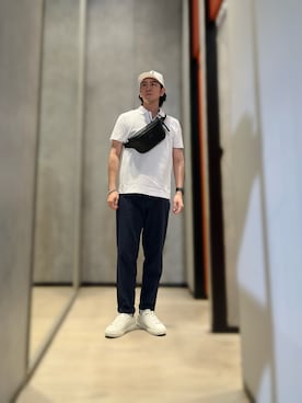 「ARMANI EXCHANGE（アルマーニエクスチェンジ）のアイテム（スラックス）」を使った、YUUさん（メンズ・174cm）の春コーディネート