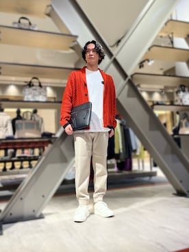 「ARMANI EXCHANGE（アルマーニエクスチェンジ）のアイテム（クラッチバッグ）」を使った、YUUさん（メンズ・174cm）の秋コーディネート
