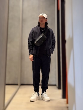 「ARMANI EXCHANGE（アルマーニエクスチェンジ）のアイテム（カーディガン/ボレロ）」を使った、YUUさん（メンズ・174cm）の秋コーディネート