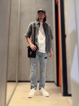 「ARMANI EXCHANGE（アルマーニエクスチェンジ）のアイテム」を使った、YUUさん（メンズ・174cm）の夏コーディネート