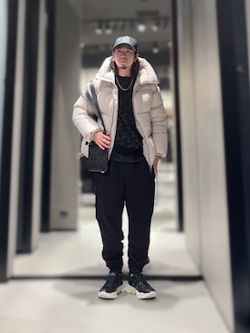 「アイテム（スウェットパンツ）」を使った、YUUさん（メンズ・174cm）の冬コーディネート