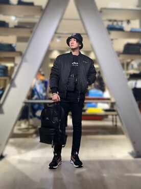 「ARMANI EXCHANGE（アルマーニエクスチェンジ）の【A|X アルマーニ エクスチェンジ】バイカー　ダメージデニムパンツ_J27/SKINNY（デニムパンツ）」を使った、YUUさん（メンズ・174cm）の秋コーディネート