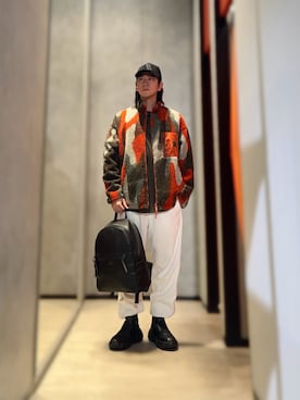 「アイテム（ブルゾン、オレンジ系）」を使った、YUUさん（メンズ・174cm）の秋コーディネート