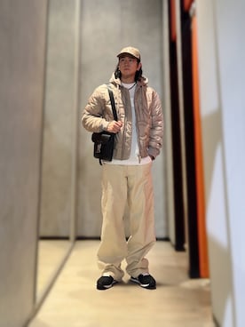 「ARMANI EXCHANGE（アルマーニエクスチェンジ）のアイテム（カーゴパンツ）」を使った、YUUさん（メンズ・174cm）の秋コーディネート