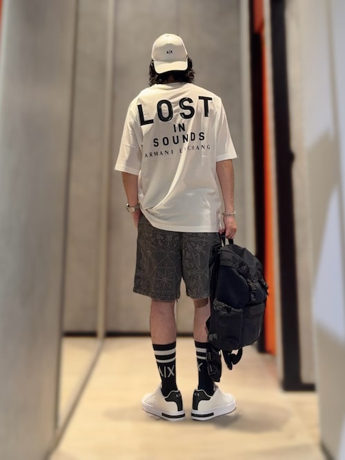 ARMANI EXCHANGE◆香水臭有/24SS/VネックゴロプリントTシャツ/XS/コットン/BLK/6DYT54YJG3Z セール】【A|X アルマーニ エクスチェンジ】LIS バックプリント