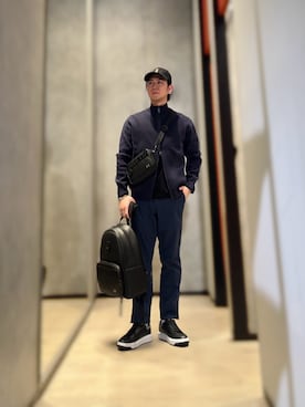 「ARMANI EXCHANGE（アルマーニエクスチェンジ）のアイテム（カーディガン/ボレロ）」を使った、YUUさん（メンズ・174cm）の春コーディネート