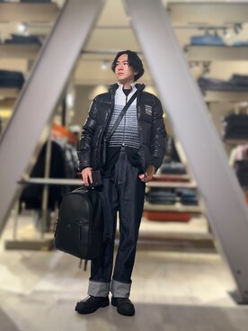 「ARMANI EXCHANGE（アルマーニエクスチェンジ）のアイテム（カーディガン/ボレロ）」を使った、YUUさん（メンズ・174cm）の秋コーディネート